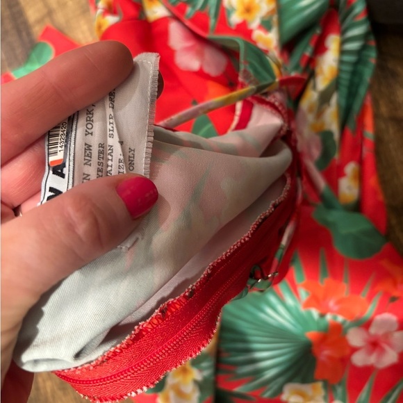 Floral Maxi - Red and Green tropical vacation size 4 maxi long wedding guest - Picture 9 of 14